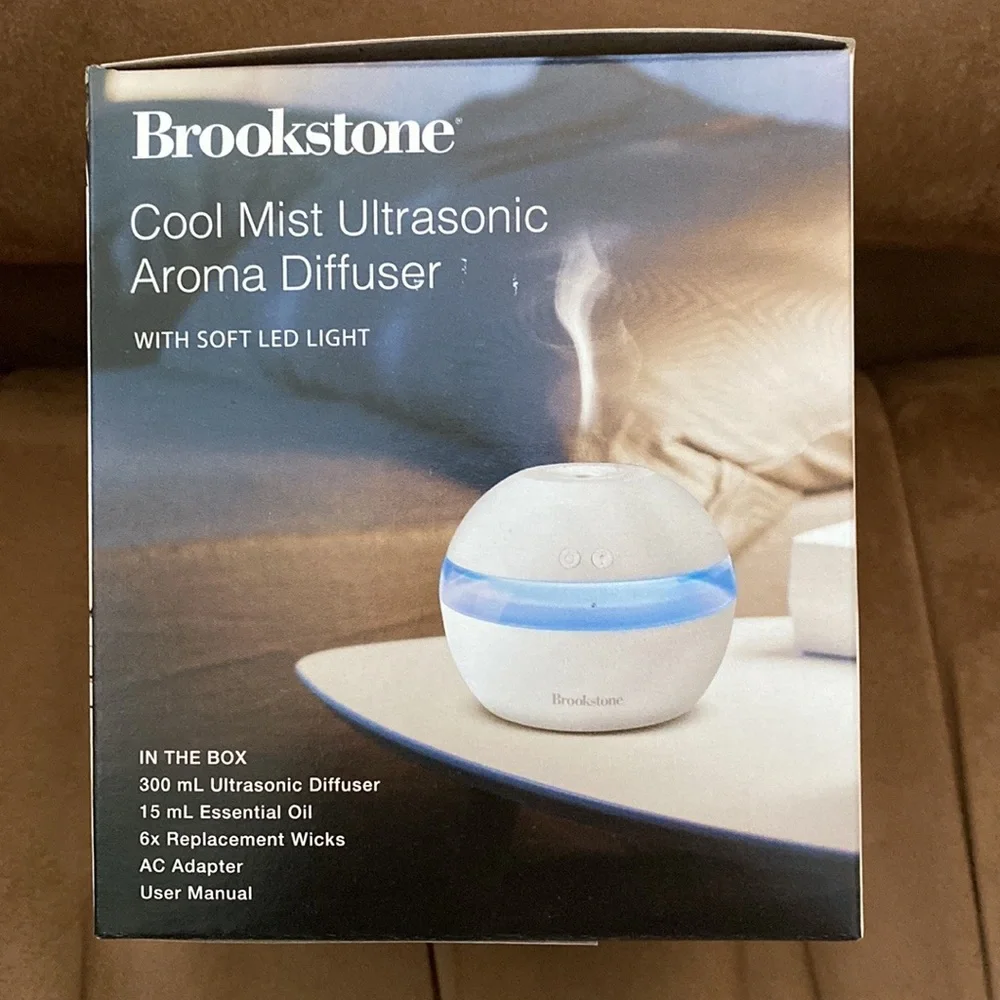 Brookstone Cool Mist Ultrasonic Aroma Diffuser